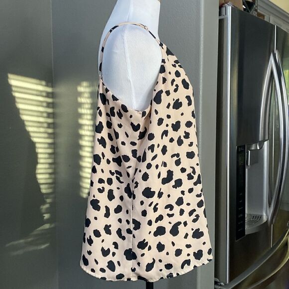 Socialite Leopard Cami Scalloped Vneck Tank - Picture 5 of 11